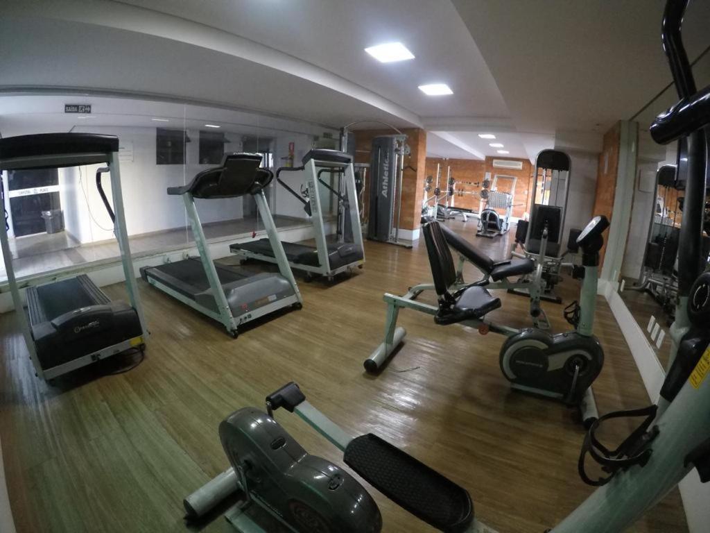 Apart-Hotel Flat Na Melhor Localizacao กัวยาเนีย ภายนอก รูปภาพ