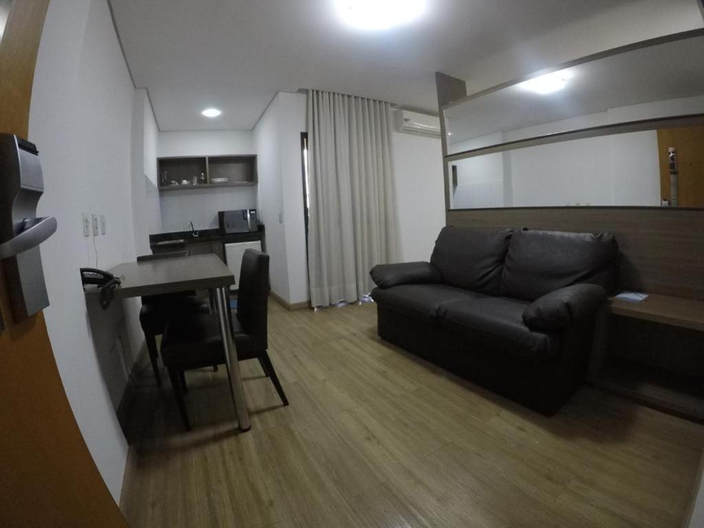 Apart-Hotel Flat Na Melhor Localizacao กัวยาเนีย ภายนอก รูปภาพ